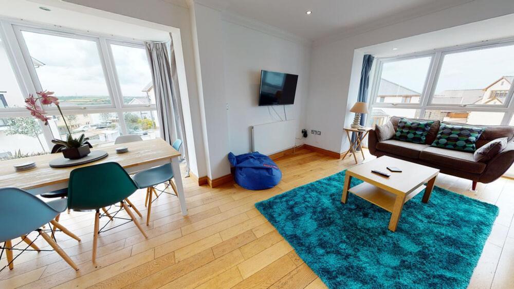 Cosy Town House Sleeps 8 Διαμέρισμα Pembroke Dock Εξωτερικό φωτογραφία