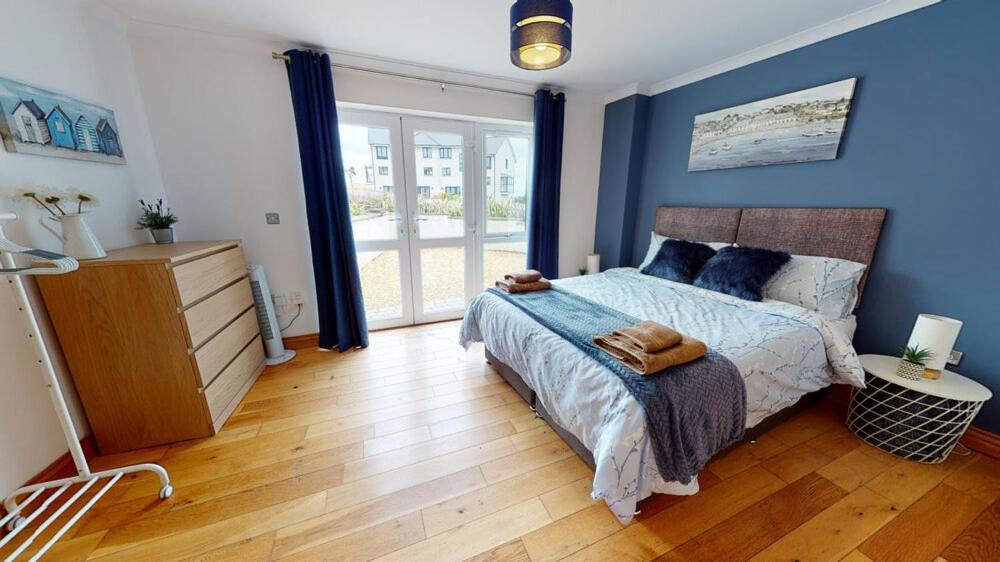 Cosy Town House Sleeps 8 Διαμέρισμα Pembroke Dock Εξωτερικό φωτογραφία